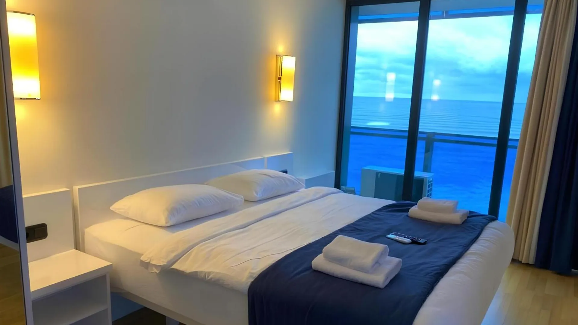 Orbi Luxury Panorama Aparthotel Batumi 5*,  Georgia