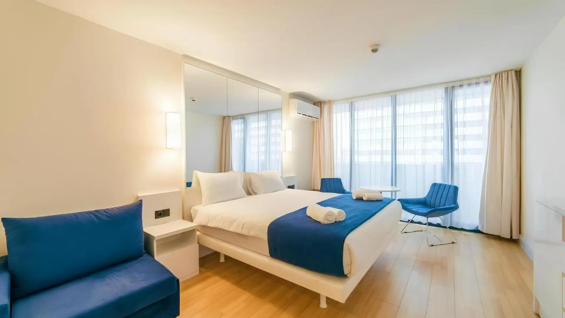 Orbi Luxury Panorama Aparthotel Batumi 5*,
