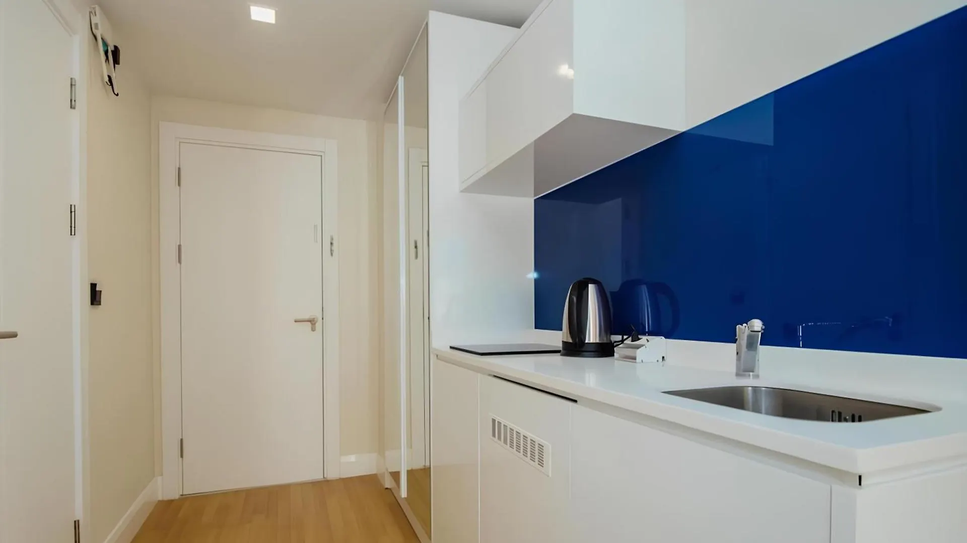 Orbi Luxury Panorama Aparthotel Batumi 5*,