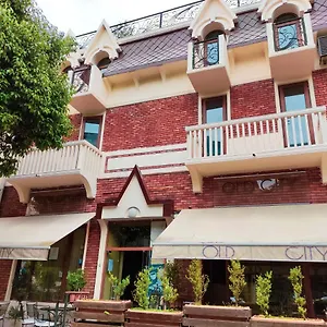 Apartment Old